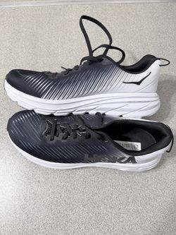 Hoka - Woman's 9.5