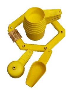 Tupperware Measuring Cup Set Funnel Scoop