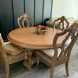 Dinner Table With Chairs 
