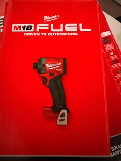 Milwaukee m18 fuel  impact driver