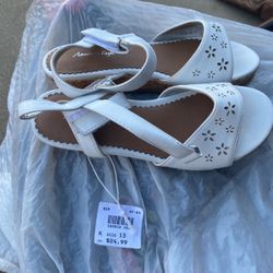 Sandals $5