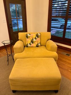 Oversized chair and ottoman