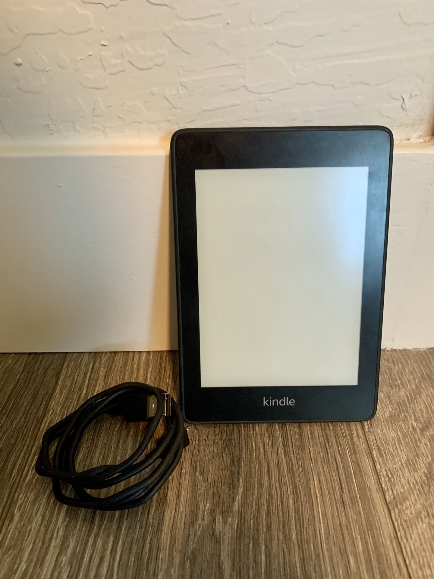 2019 Kindle Paperwhite 8GB with special offers