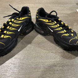 Nike Air Max Plus Size 4