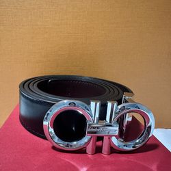 silver and black belt