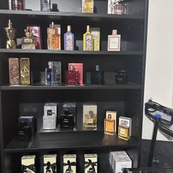 Colognes And Perfumes 