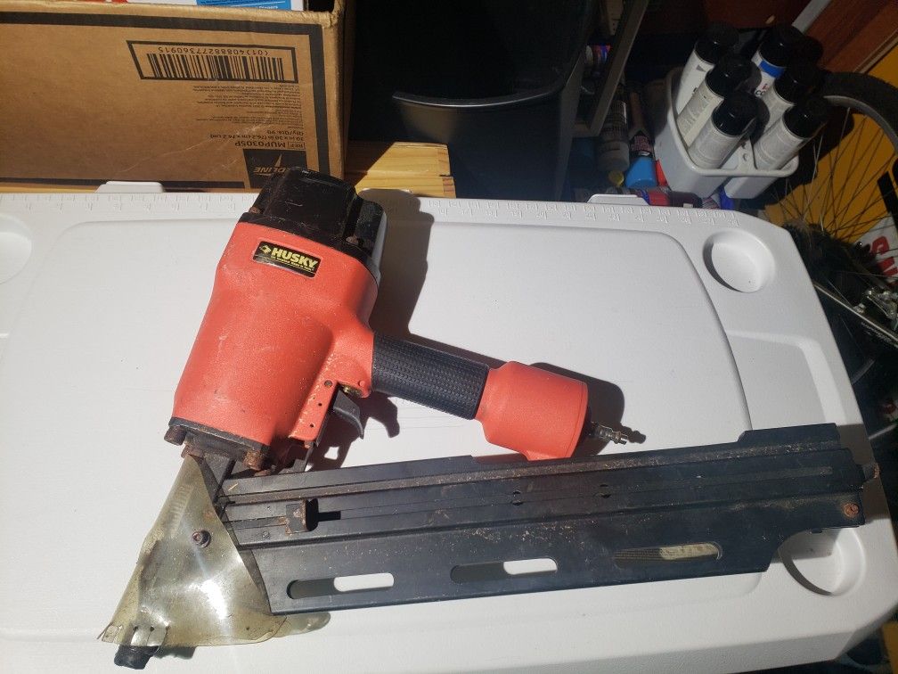 Framing Nail Gun / Full Round Head Nailer