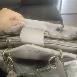 GUESS PURSE