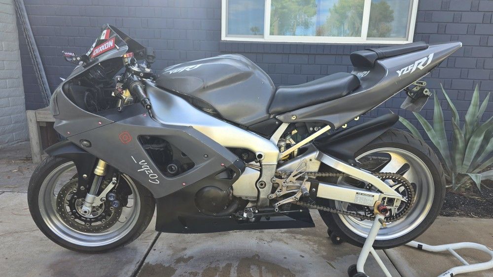 2000 Yamaha Yzf-R1
