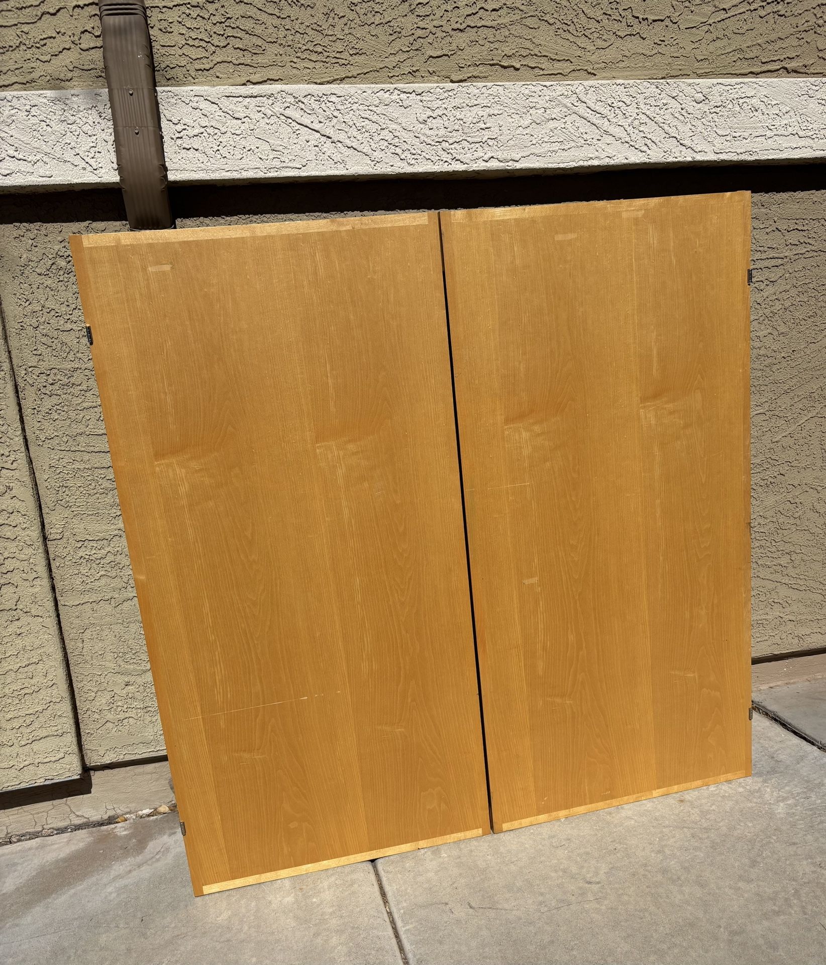 Beautiful Eraser, Double Tack Board Cabinet