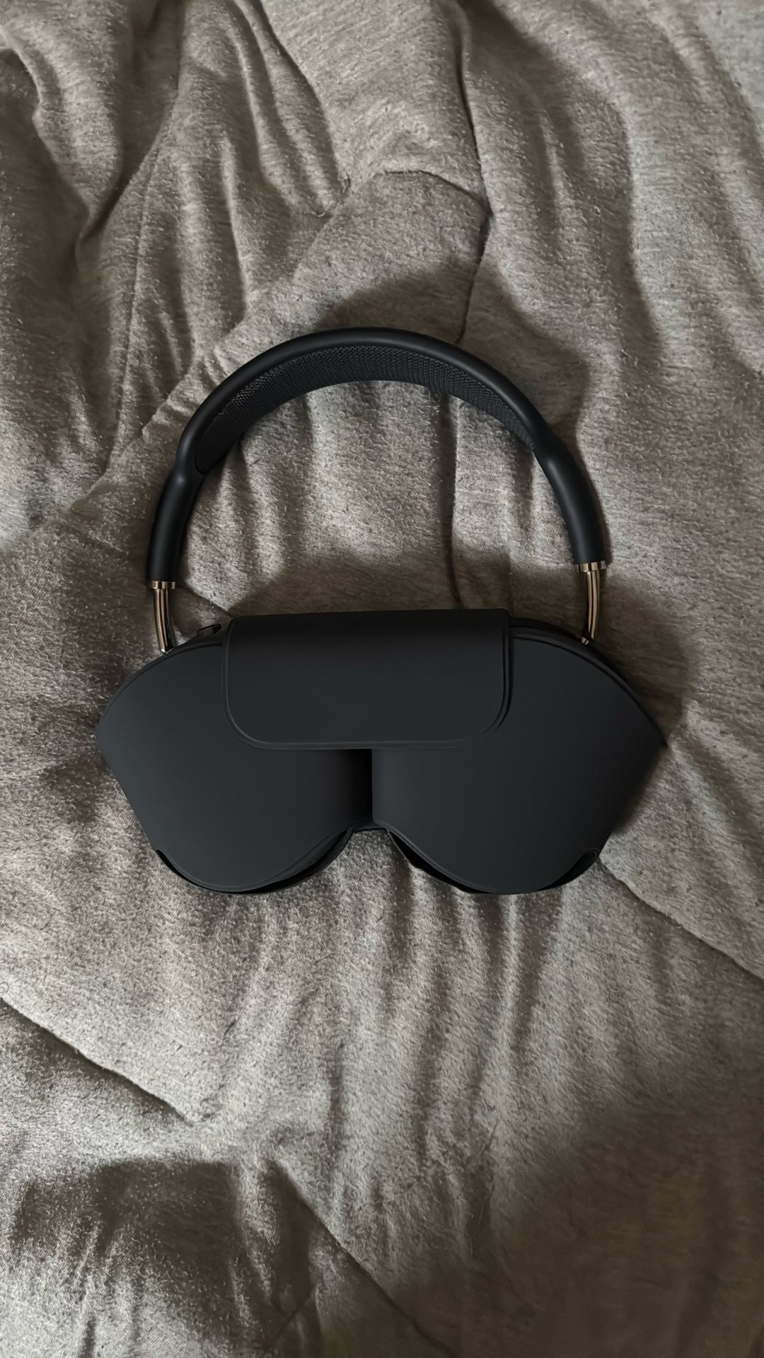 Apple AirPod Max Midnights For Sale