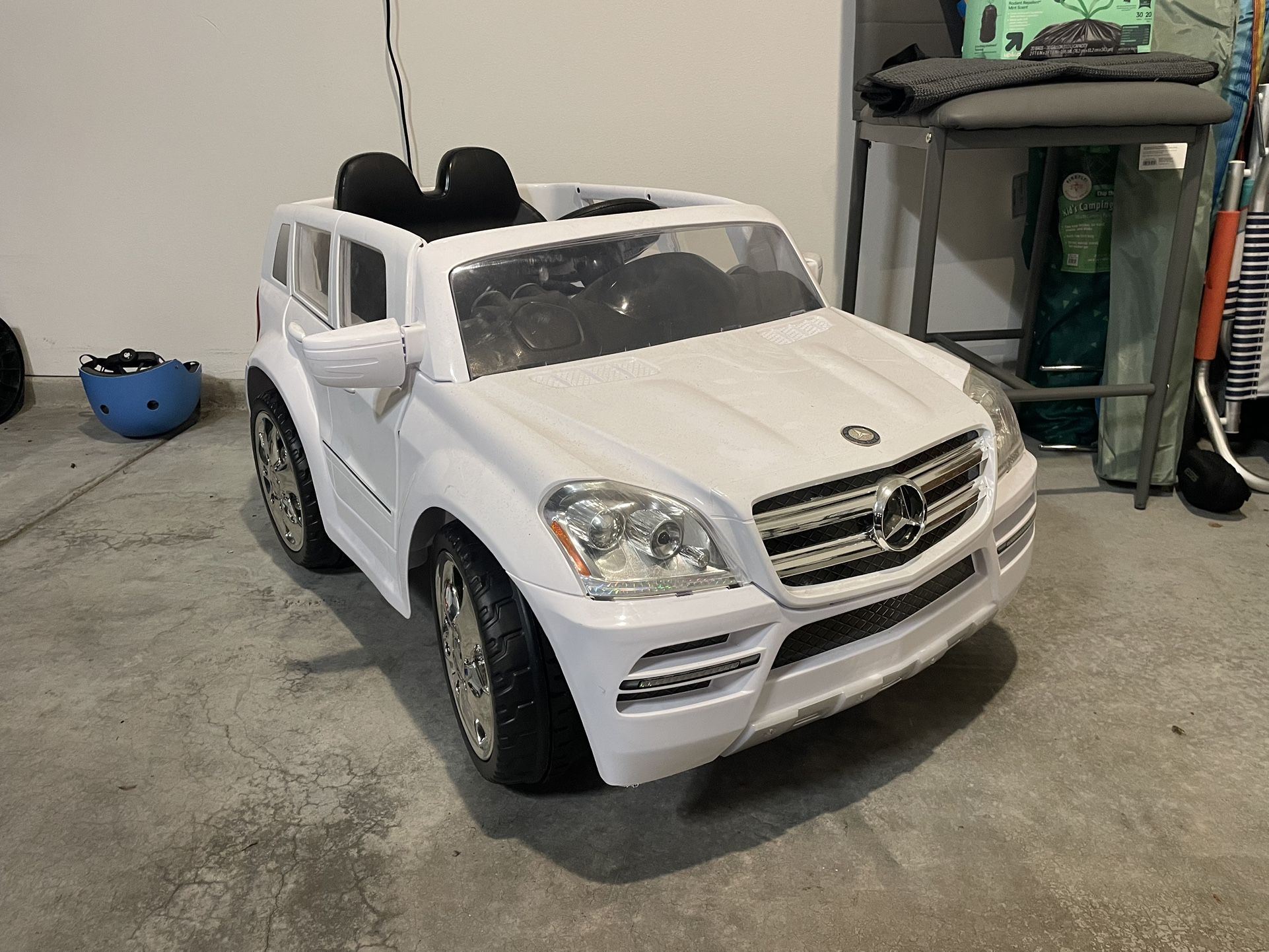 Kids Electric G Wagon. Works Perfectly.