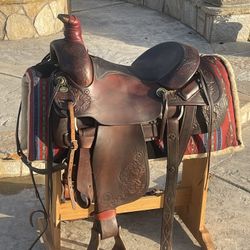 Circle  Y Western Saddle Vintage 