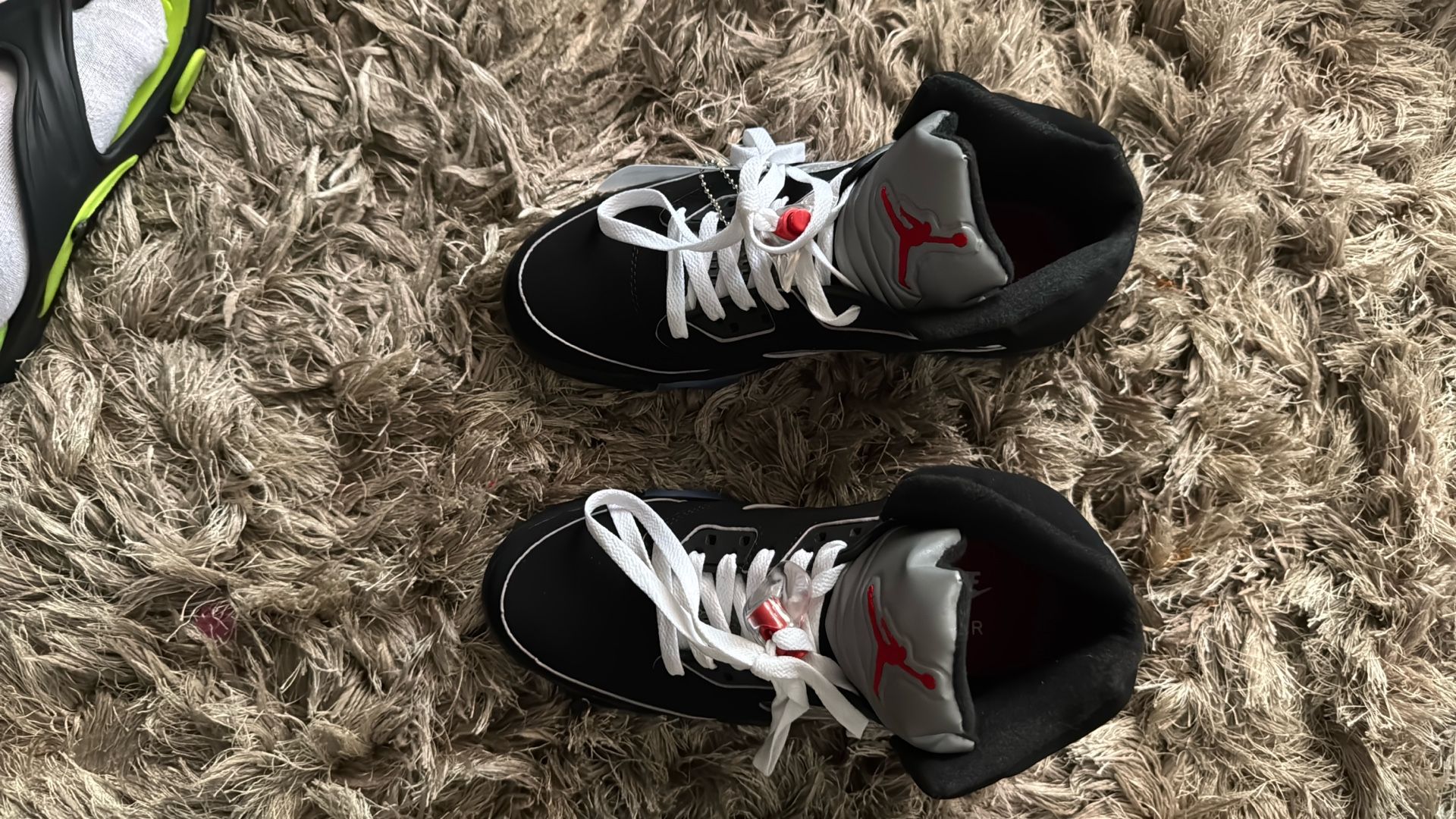 Retro Jordan Metallic 5s