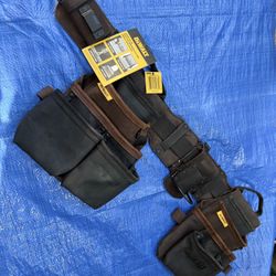 DeWalt Leather Tool Rig DWST550113