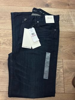 NWT Calvin Klein size 32x30 straight ( price in tag $70) I am asking $20 firm