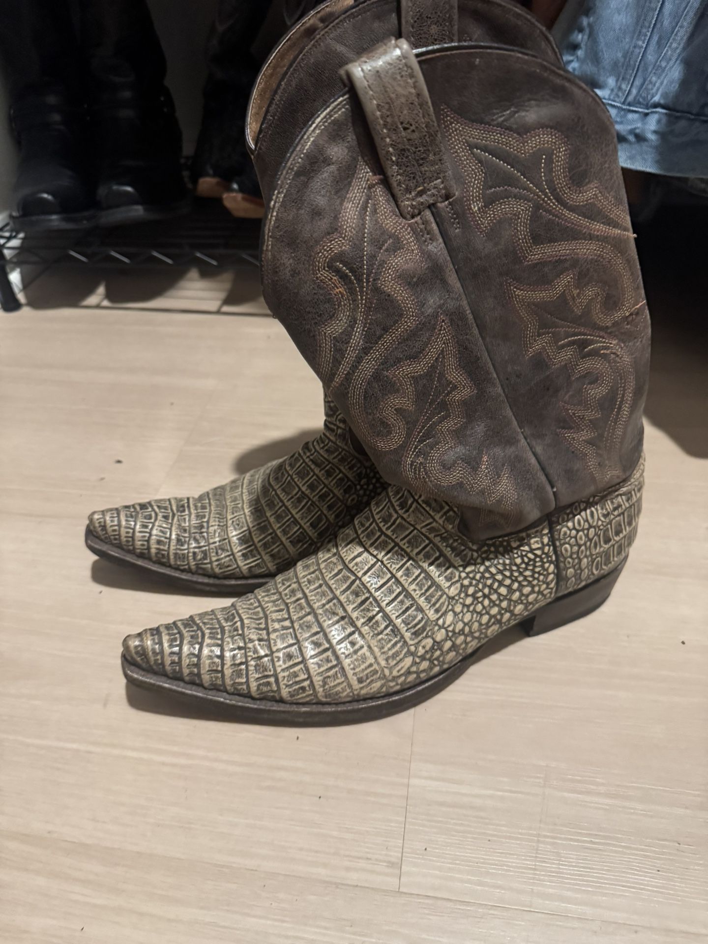 Cowboy Boots 9.5 In Good Condition