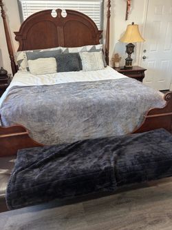 Bedroom set
