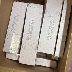 Box Of Body Brush Set