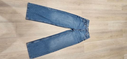 Jeans pants for teenage girl.