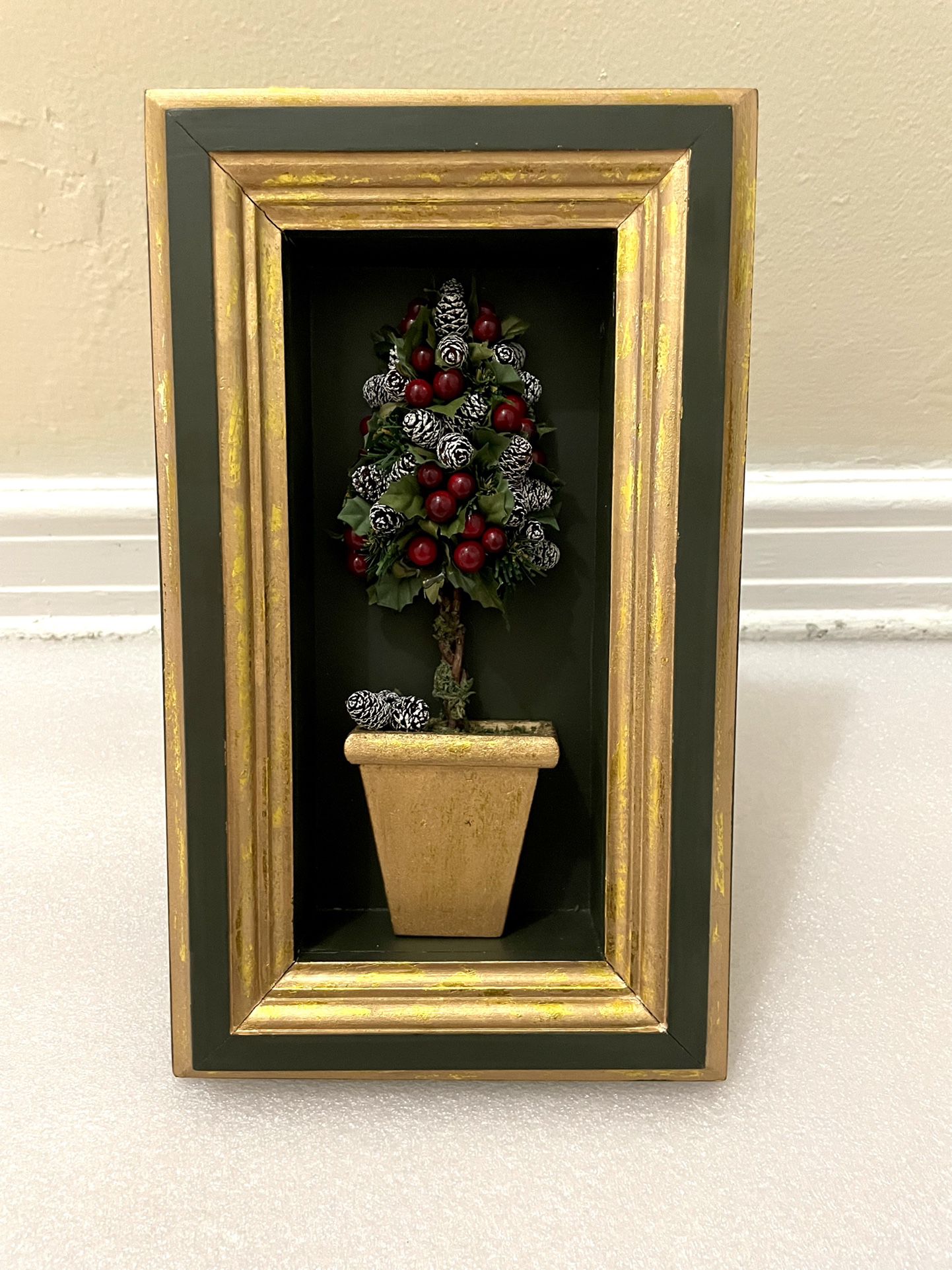  Home Christmas   Decor Collection Framed Berry Topiary (7,5/11,5 )Inch 