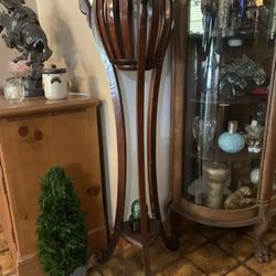 Beautiful Wood Plant Holder!