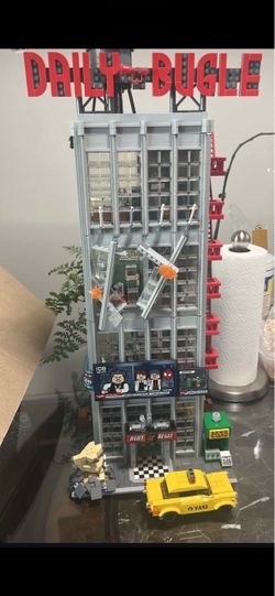LEGO Marvel Daily Bugle Building Set