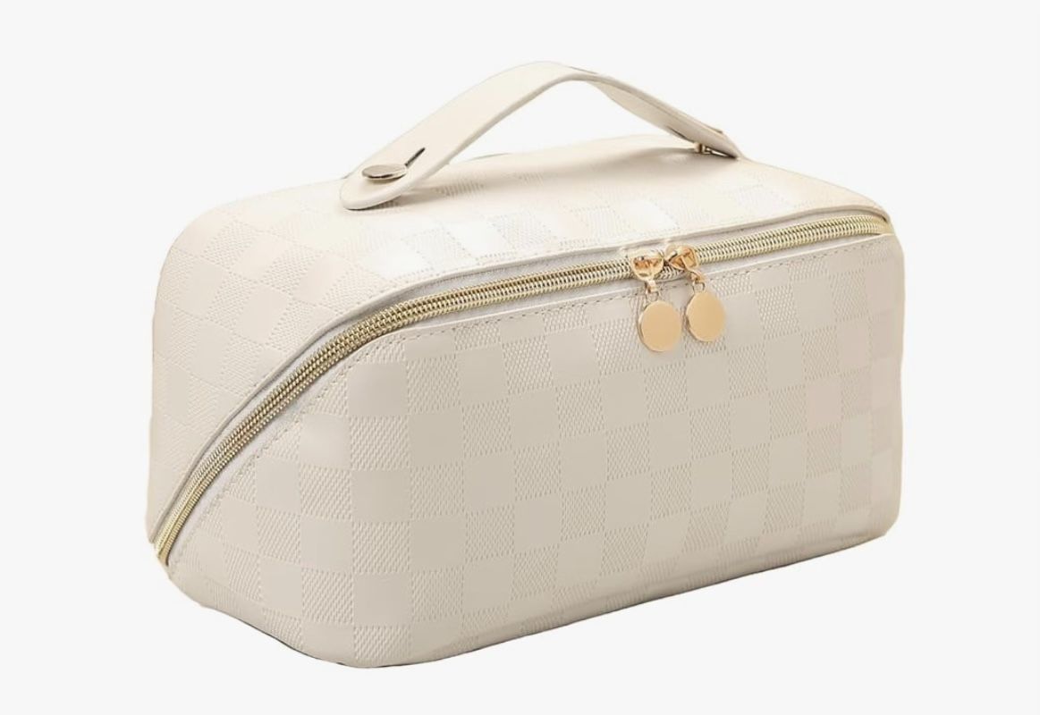 BRAND NEWTravel Makeup Bag for Women, Large Capacity PU Leather Waterproof Checkered Cosmetic Bags, Portable Pouch Open Flat Toiletry Bag, Make up 