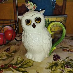Lovely Edie Rose Owl Teapot