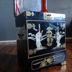 Vintage Asian Jewelry Box