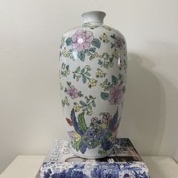 Vintage Large Tobacco Leaf Vase