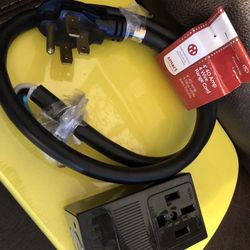 SMART CHOICE. 4 “ 40 AMP 4 WIRE  RANGE CORD NEW WITH OUTLET 