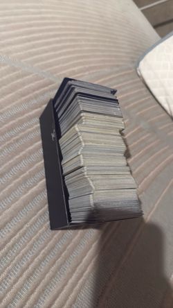 Lots of Pokémon cards