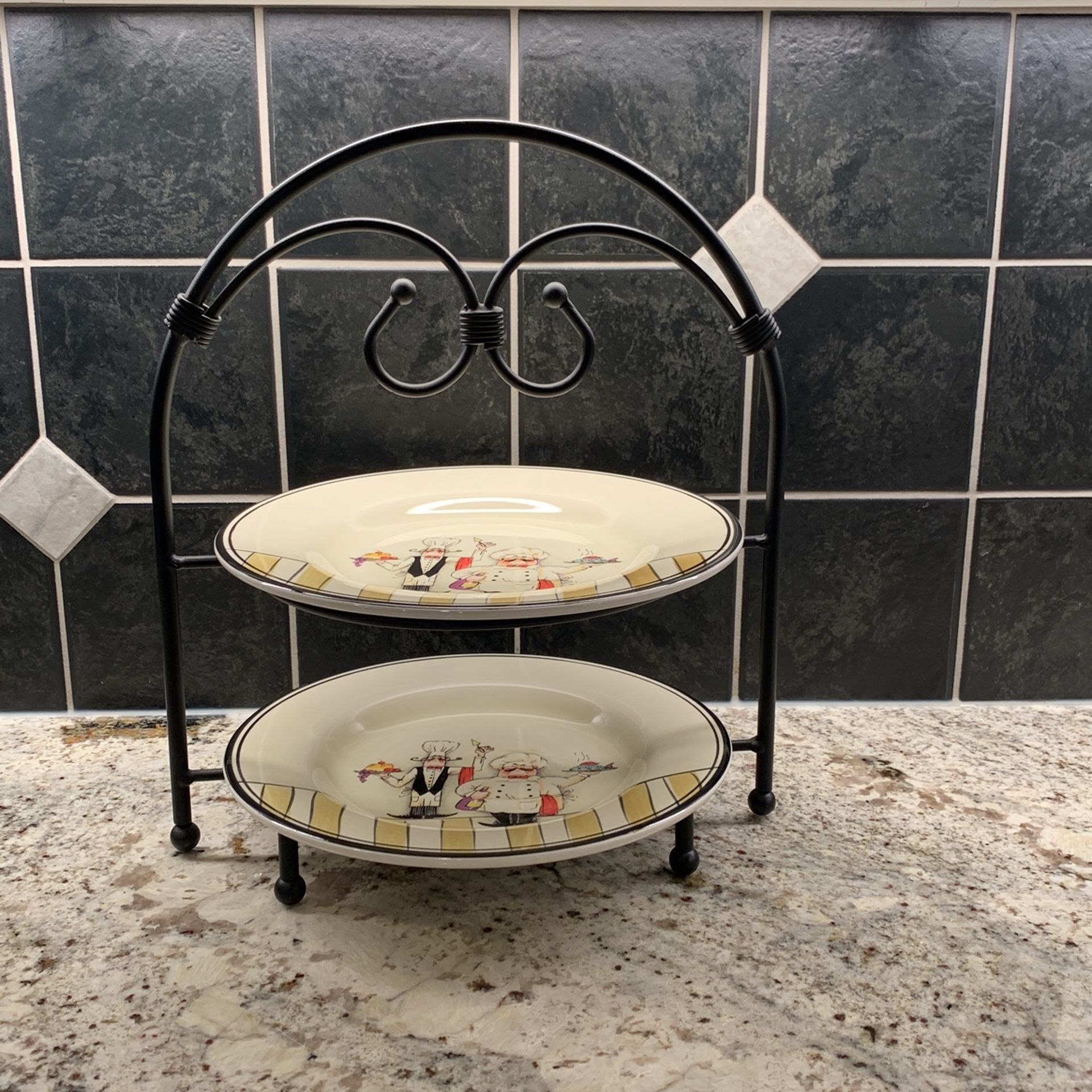 Two Tier Server With Plates
