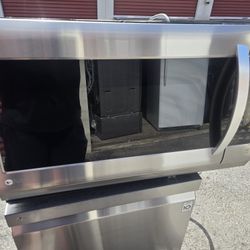 NICE - LG 30" OVER THE RANGE MICROWAVE IN STAINLESS 