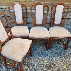 4 Dining chairs brown wood good condition sturdy frames $50 for 4

Frames are in good condition