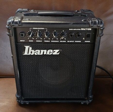 Ibanez Bass Combo Amp 12W (Model: IBZ10B) Very Nice Condition