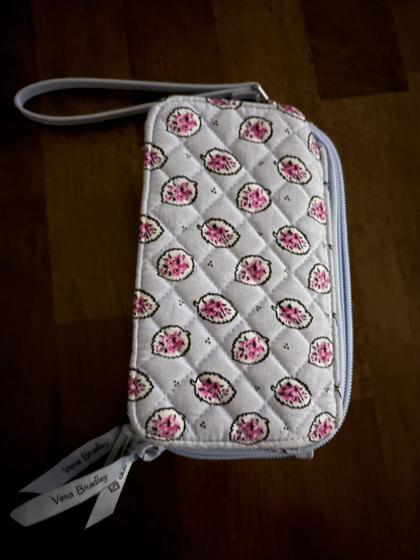 Ladies’ Wristlet Vera Bradley RFID Wallet