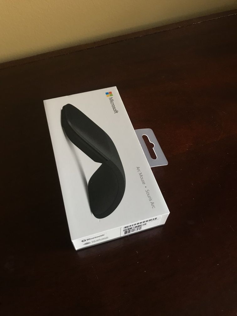Microsoft Arc Mouse Bluetooth New Sealed