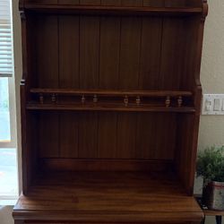 Woden Dresser