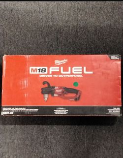 MILWAUKEE HOLE HAWG 1/2" RIGHT ANGLE DRILL