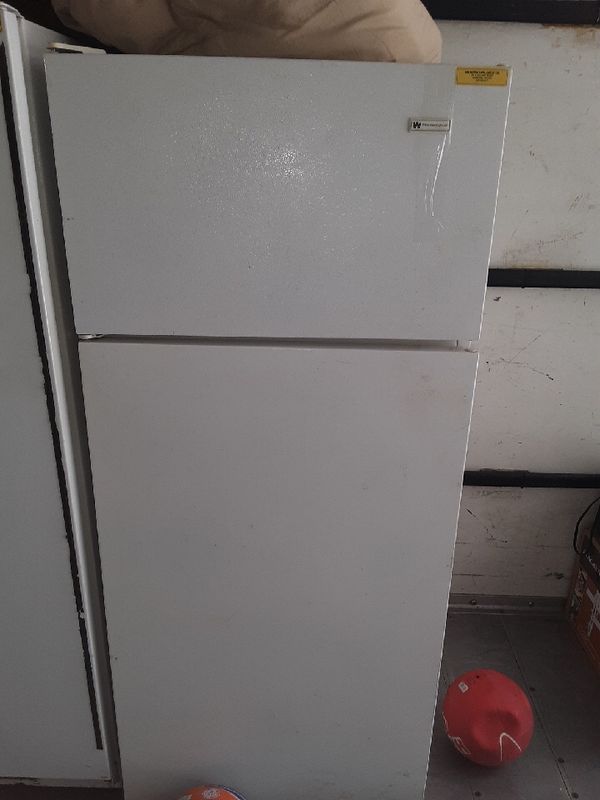 White Westinghouse Refrigerator for Sale in Kingsport, TN ...