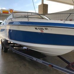 Serious Buyers Only 
CLEAN TITLE
1991 Wellcraft Eclipse 232 23ft 5.7 V8 Volva Penta Motor. Trailer Included.