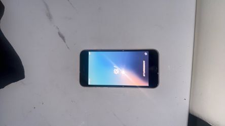 iPhone SE third gen unlocked