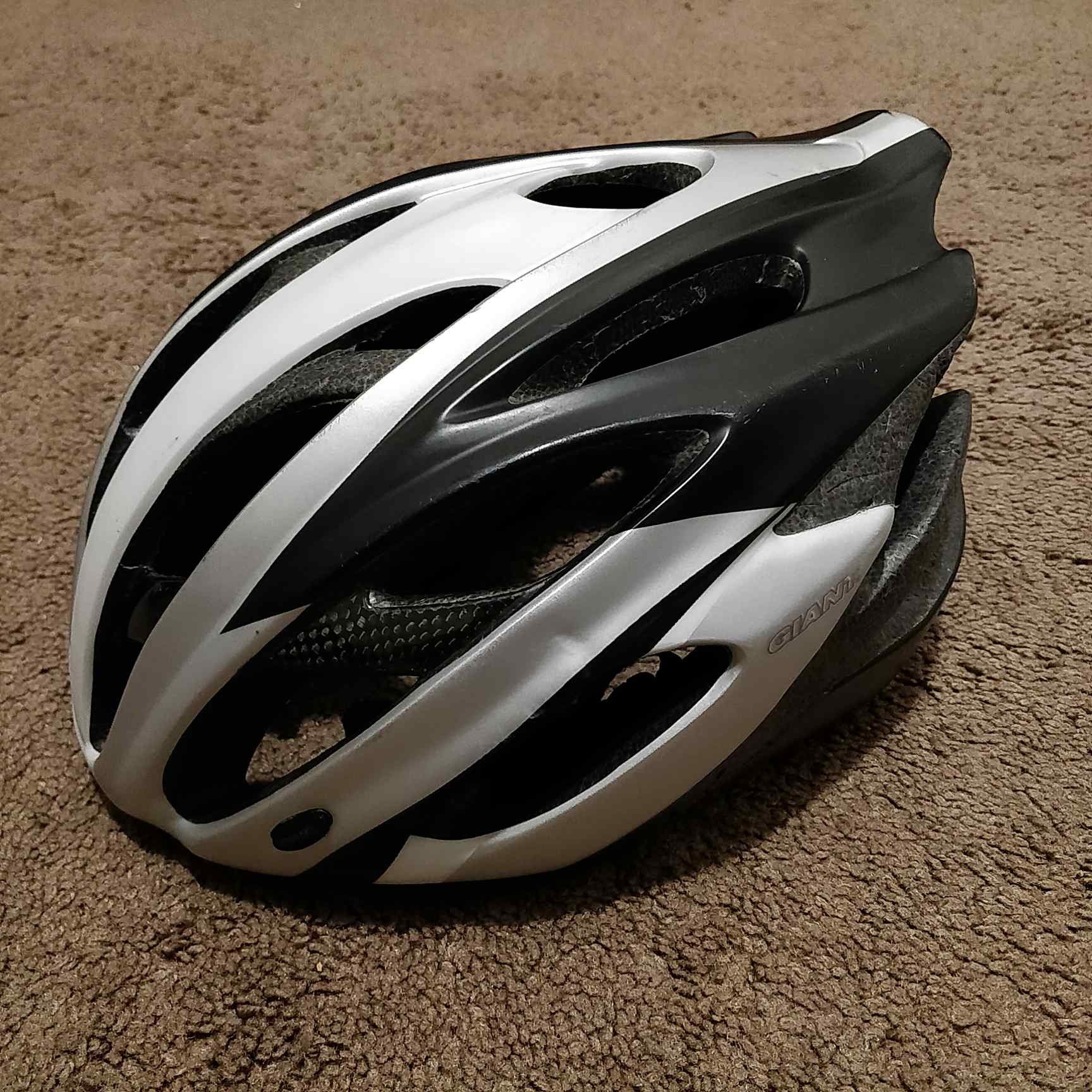 Giant brand Ares bike helmet
