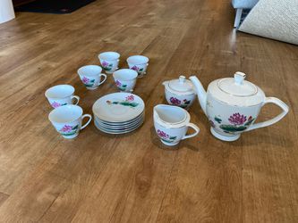 Fine China Tea Set (porcelain)