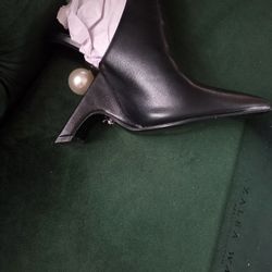 Black Boot With Back Open 