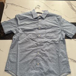 Men Button Up Shirt Size Medium