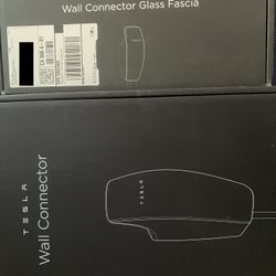 Tesla NACS Wall Connector + Faceplate