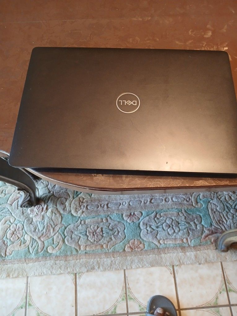 Dell Latitude Tuchscreen I7 Processor 8 Core 15.6" 1.9 Ghz 16gb Ram 512gb Ssd Windows 11 Pro Very Clean With Charger